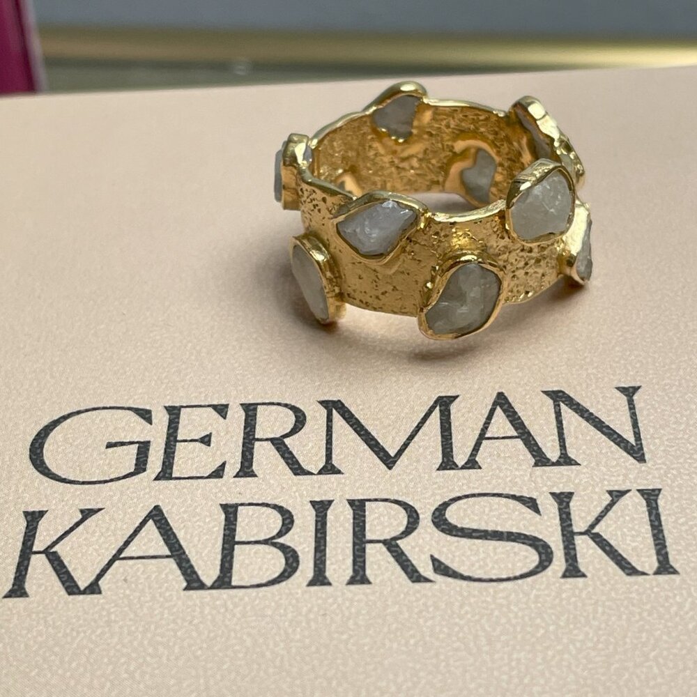 White Sapphire Ring - Pristine Condition - image 5